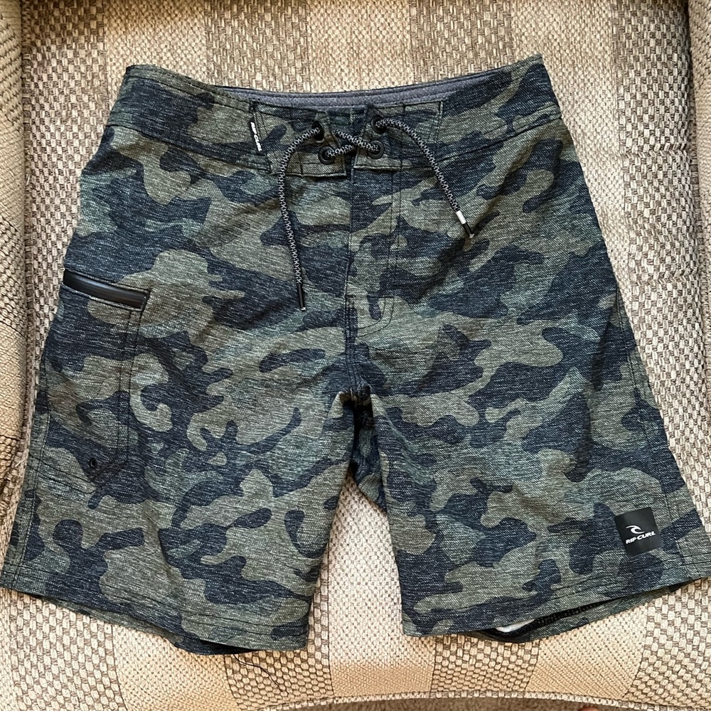 Big boys Rip Curl Mirage Camo Boardshorts size 24
